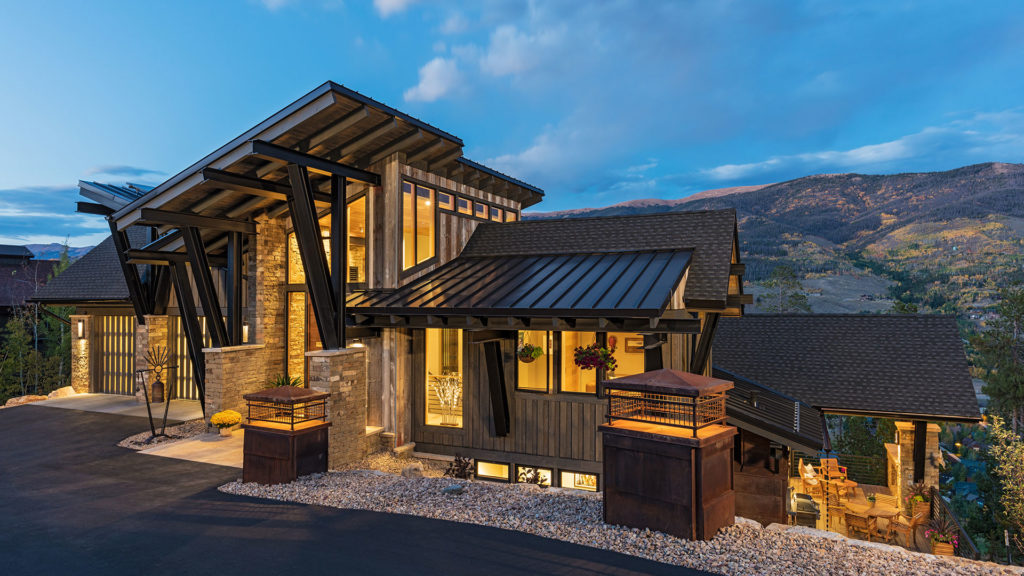 GoldenEagle-exterior GoldenEagle-exterior